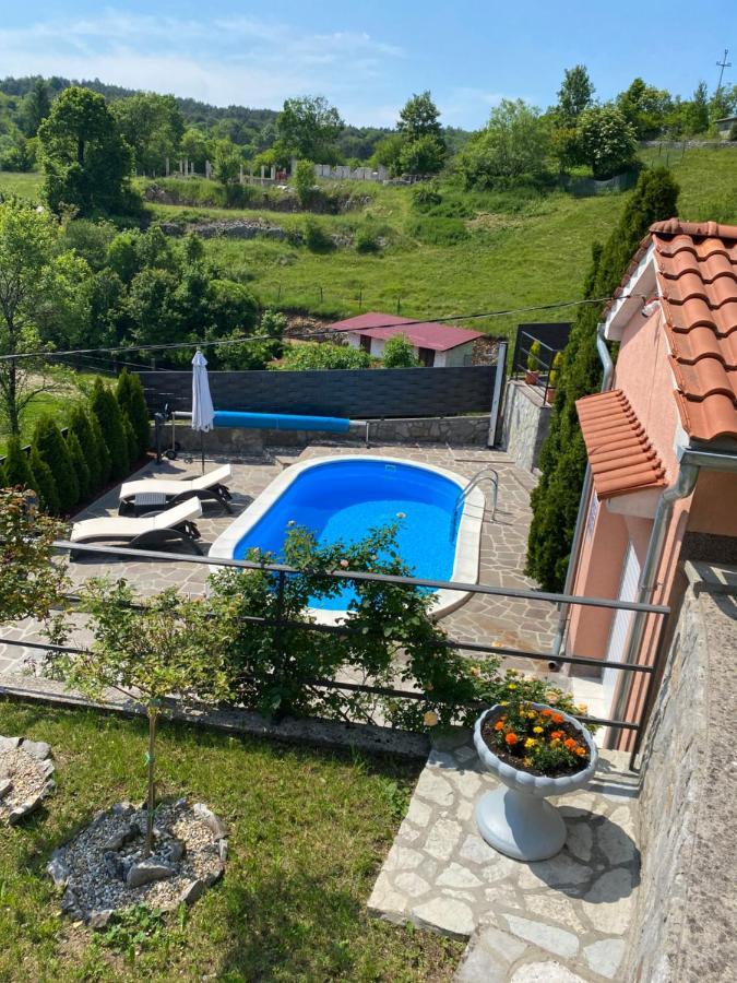 Holiday House Pasjak Sapjane Luaran gambar