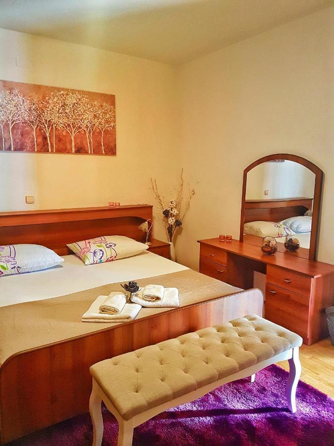 Holiday House Pasjak Sapjane Luaran gambar